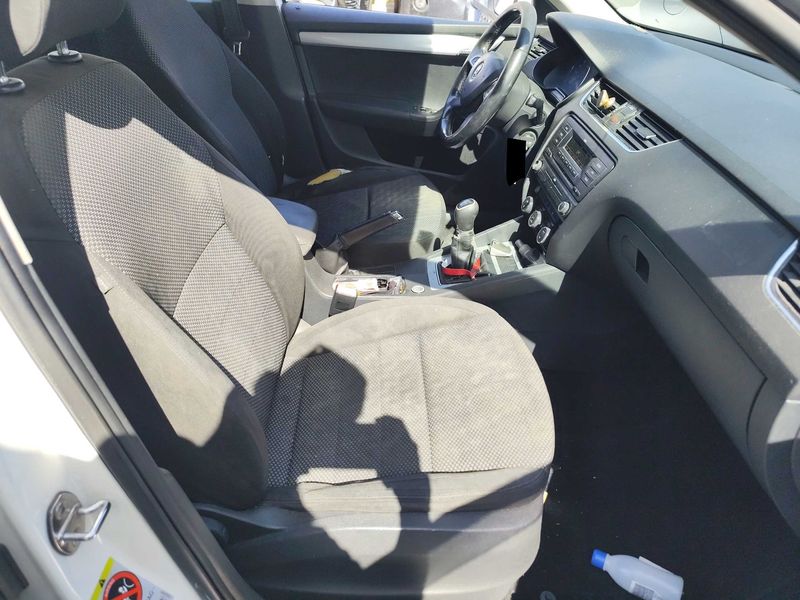 Skoda Octavia 2.0 TDI Ambition 2013 – снимка 10