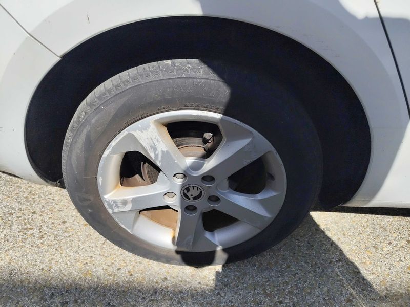 Skoda Octavia 2.0 TDI Ambition 2013 – снимка на щета