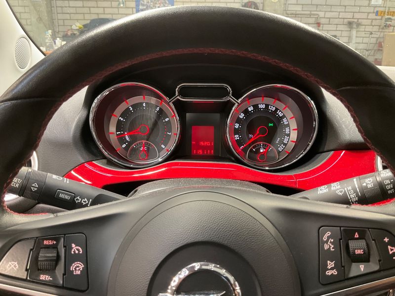 Opel Adam 1.4 Glam 2014 – снимка 18