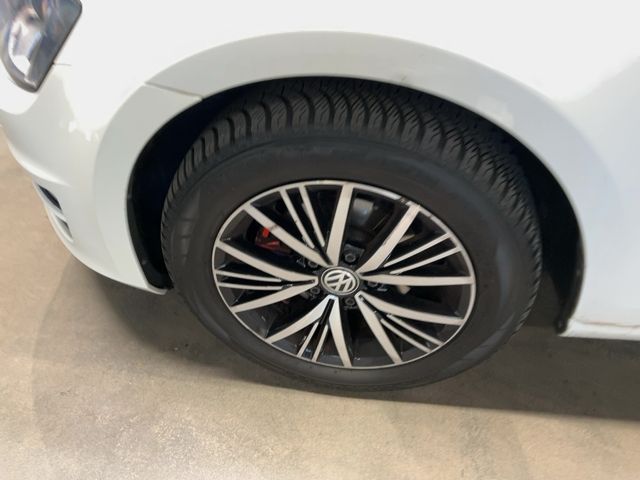 Volkswagen Golf VII 1.2 TSI Allstar BlueMotion Tech 2016 – снимка 3