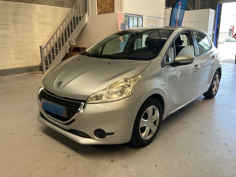 Peugeot 208 1.2 VTi Active 2013 – снимка 1