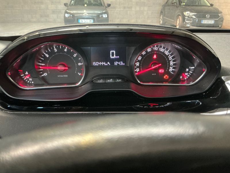Peugeot 208 1.2 VTi Active 2013 – снимка 4