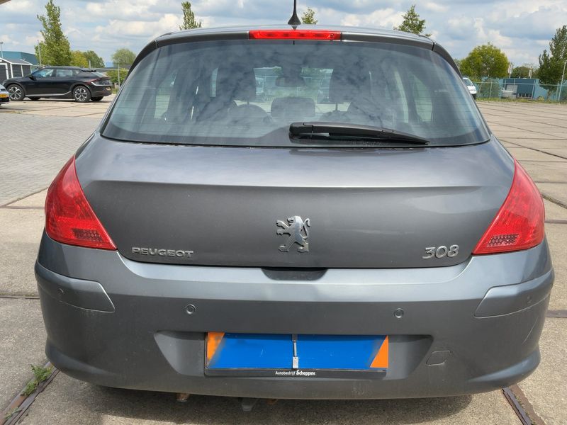 Peugeot 308 1.6 Premium 2011 – снимка 7