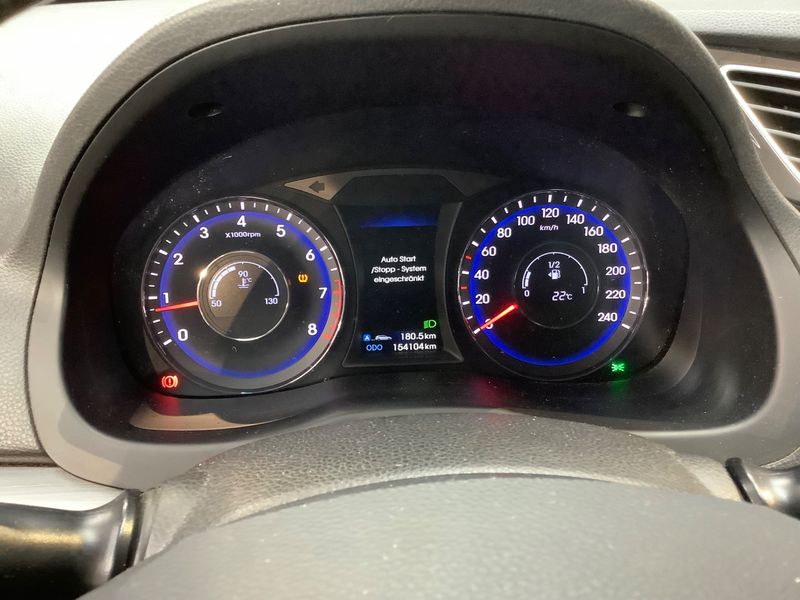 Hyundai i40 1.6 Trend Blue 2015 – снимка 19