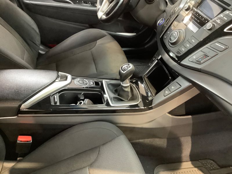 Hyundai i40 1.6 Trend Blue 2015 – снимка 23