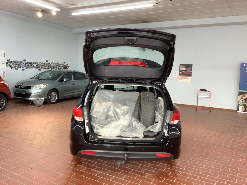 Hyundai i40 1.6 Trend Blue 2015 – снимка 16