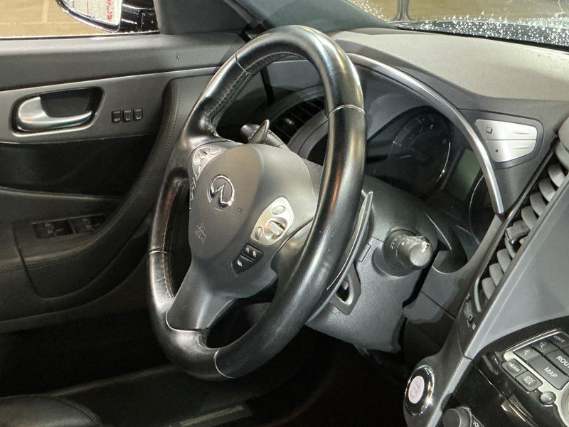 Infiniti QX70 5.0 V8 S Premium 2018 – снимка 29
