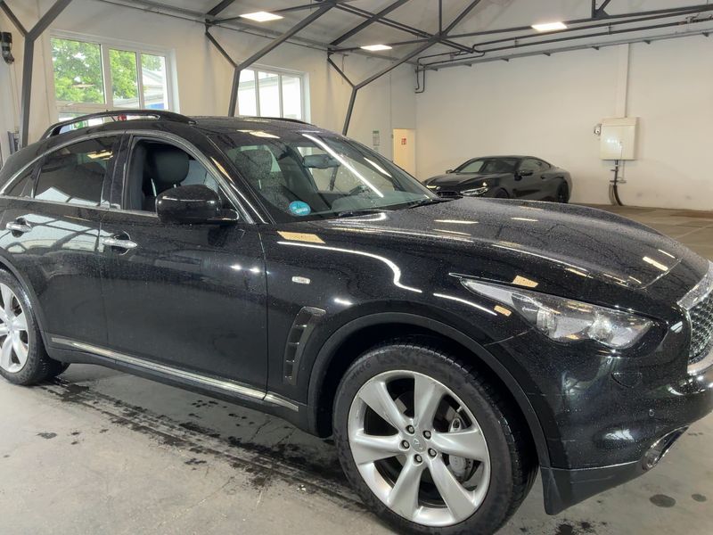 Infiniti QX70 5.0 V8 S Premium 2018 – снимка 12