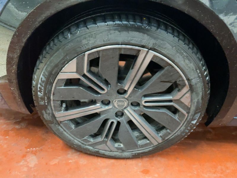 Lancia Ypsilon 1.2 Mild-Hybrid Cassina Limited Edition 2025 – снимка 3