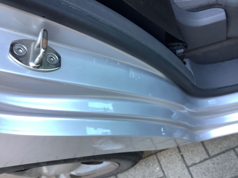 Volkswagen Touran 2.0 TDI Comfortline 2011 – снимка 30