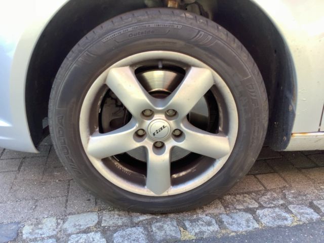 Volkswagen Touran 2.0 TDI Comfortline 2011 – снимка 3