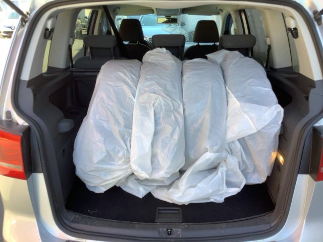Volkswagen Touran 2.0 TDI Comfortline 2011 – снимка 16