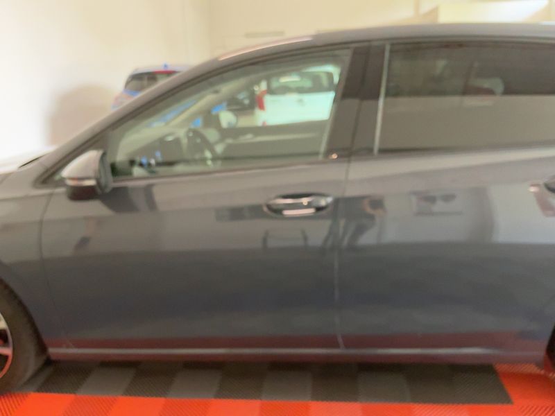 Volkswagen Golf VIII 2.0 TDI Life 2020 – снимка 4