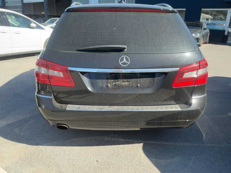 Mercedes-Benz E-Klasse E 200 CGI T BlueEfficiency Elegance 2010 – снимка 7