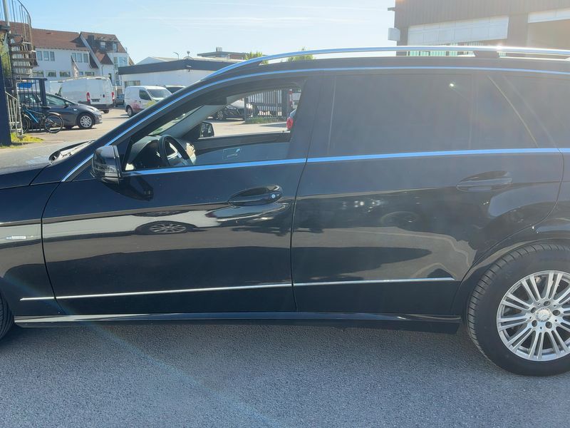 Mercedes-Benz E-Klasse E 200 CGI T BlueEfficiency Elegance 2010 – снимка 4
