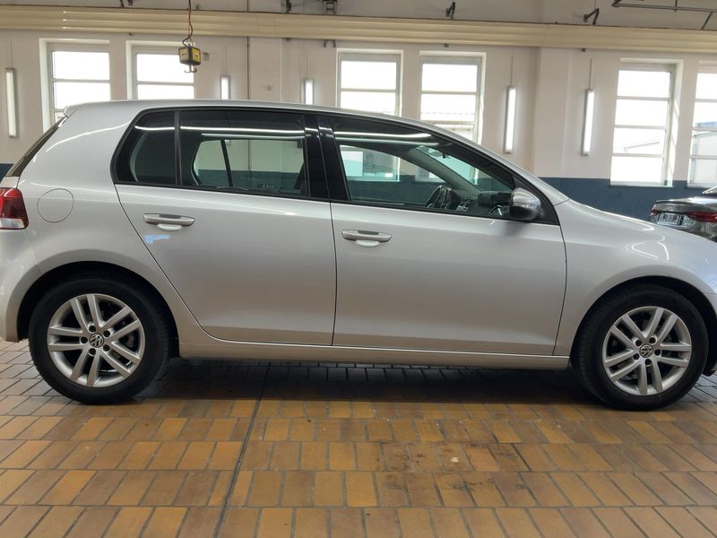 Volkswagen Golf VI 1.4 TSI Highline 2011 – снимка 10