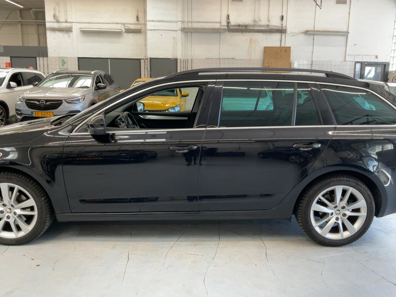 Skoda Octavia 1.5 TSI ACT Ambition 2020 – снимка 4