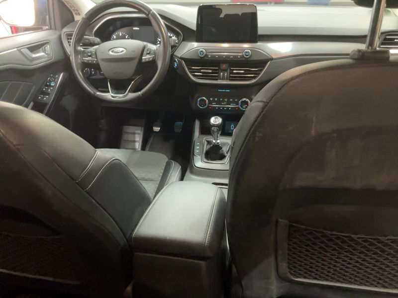 Ford Focus 1.5 TDCi EcoBlue Titanium 2019 – снимка 17