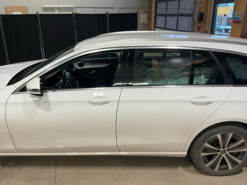 Mercedes-Benz E-Klasse E 300 de T 4Matic 2022 – снимка 4