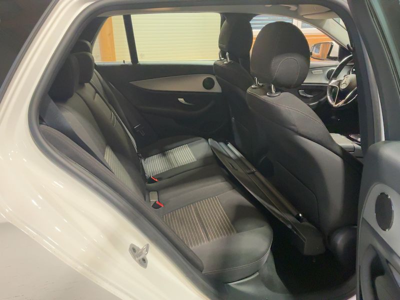 Mercedes-Benz E-Klasse E 300 de T 4Matic 2022 – снимка 19