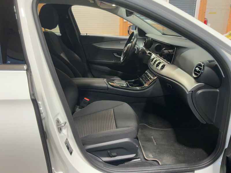 Mercedes-Benz E-Klasse E 300 de T 4Matic 2022 – снимка 16