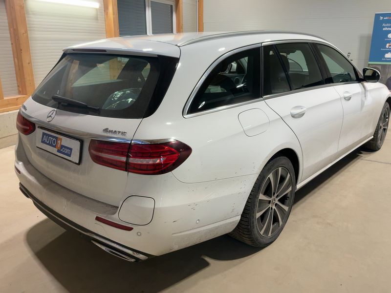 Mercedes-Benz E-Klasse E 300 de T 4Matic 2022 – снимка 8