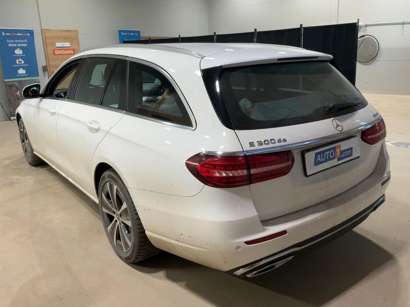 Mercedes-Benz E-Klasse E 300 de T 4Matic 2022 – снимка 6