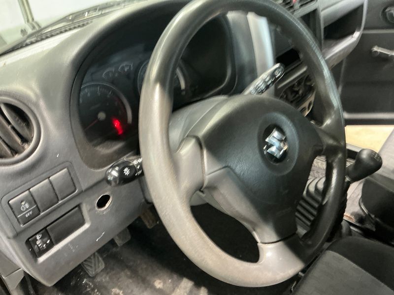 Suzuki Jimny 1.3 NPJ 2010 – снимка 31