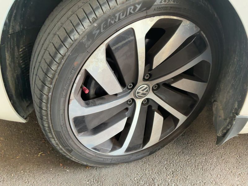 Volkswagen Arteon 2.0 TDI R-Line 4Motion 2017 – снимка 3