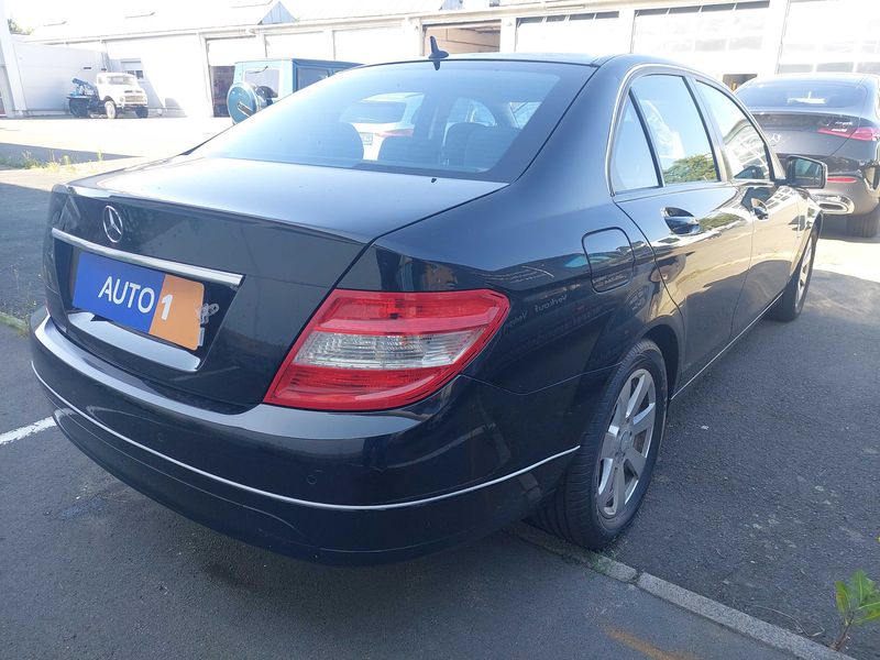 Mercedes-Benz C-Klasse C 180 CGI BlueEfficiency Classic 2010 – снимка 5