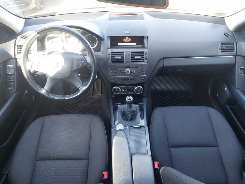 Mercedes-Benz C-Klasse C 180 CGI BlueEfficiency Classic 2010 – снимка 11