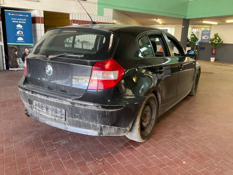 BMW 1er 120d 2006 – снимка 2