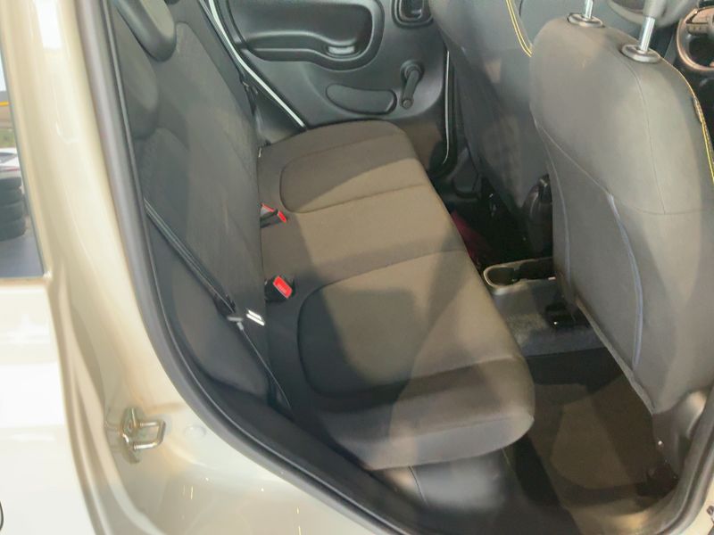 Fiat Panda 1.0 Mild-Hybrid Pandina Cross 2024 – снимка 19