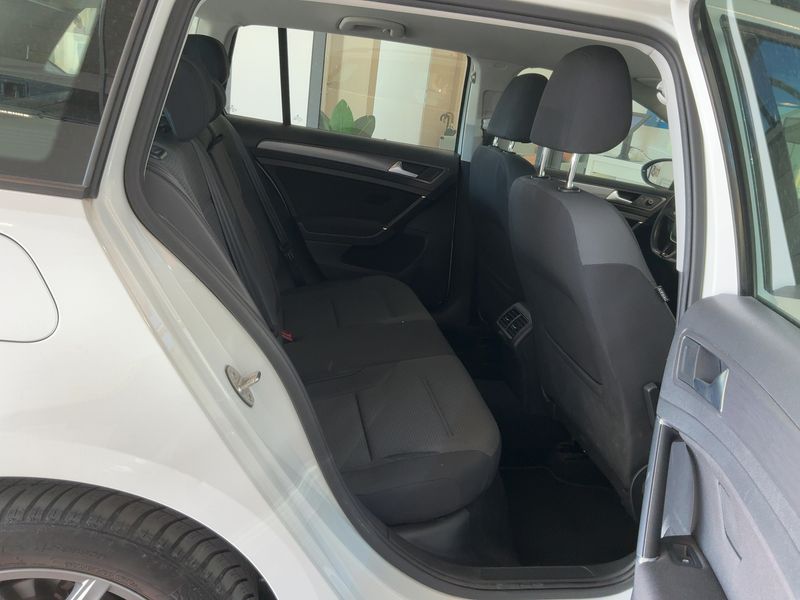 Volkswagen Golf VII 1.6 TDI Business BlueMotion Tech 2017 – снимка 19