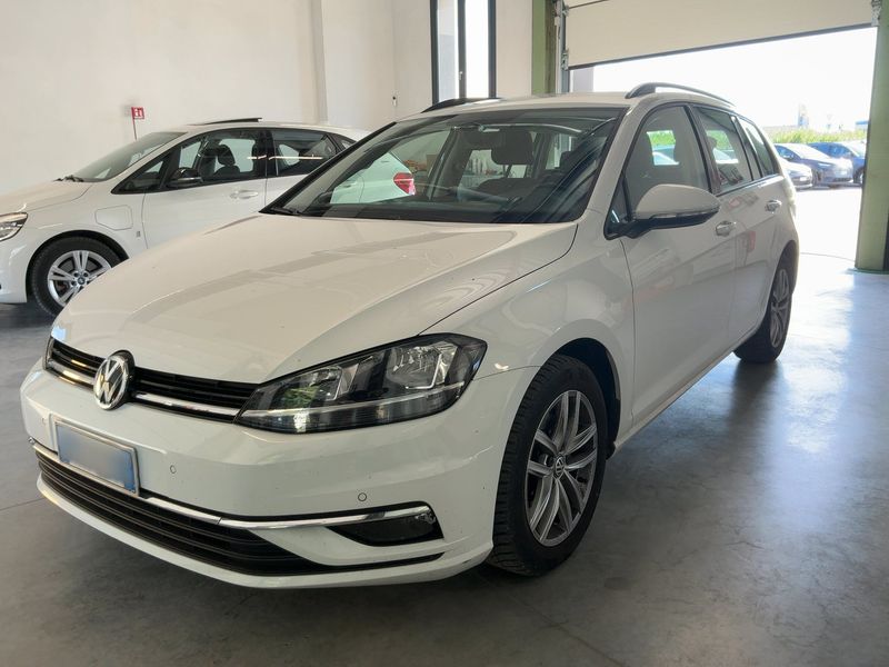 Volkswagen Golf VII 1.6 TDI Business BlueMotion Tech 2017 – снимка 1