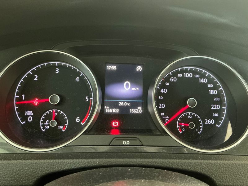 Volkswagen Golf VII 1.6 TDI Business BlueMotion Tech 2017 – снимка 18