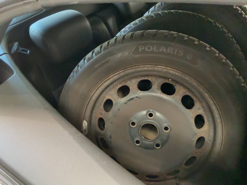 Volkswagen Golf VI 2.0 TDI BlueMotion Tech 2012 – снимка 14
