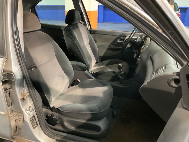 Ford Mondeo 1.8 Turbodiesel Ghia 2000 – снимка 3