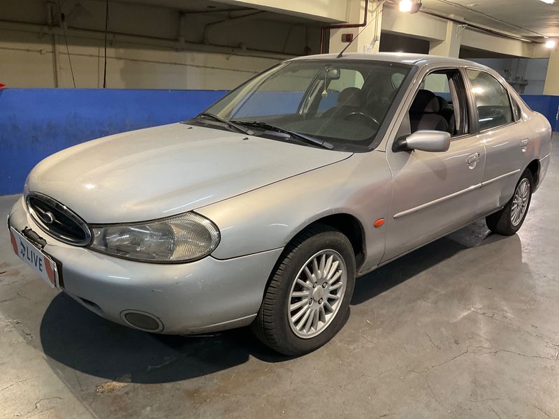 Ford Mondeo 1.8 Turbodiesel Ghia 2000 – снимка 1