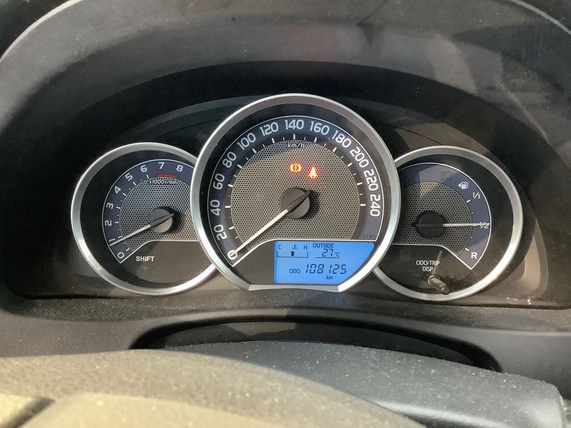 Toyota Auris Touring Sports 1.6 Life+ 2014 – снимка 19