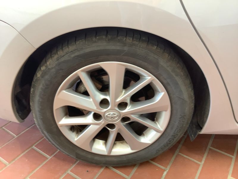 Toyota Auris Touring Sports 1.6 Life+ 2014 – снимка 9