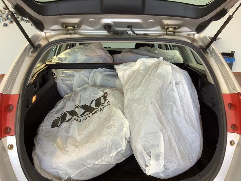 Toyota Auris Touring Sports 1.6 Life+ 2014 – снимка 16