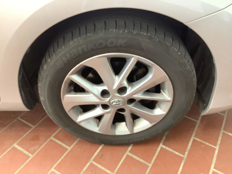 Toyota Auris Touring Sports 1.6 Life+ 2014 – снимка 11