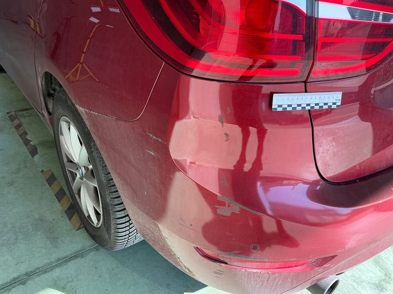 BMW 2er 216d Gran Tourer Advantage 2015 – снимка на щета 31