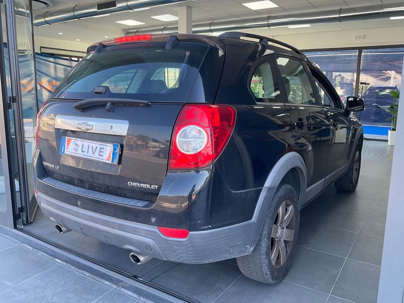 Chevrolet Captiva 2.2 Diesel D LT 2WD 2011 – снимка 2