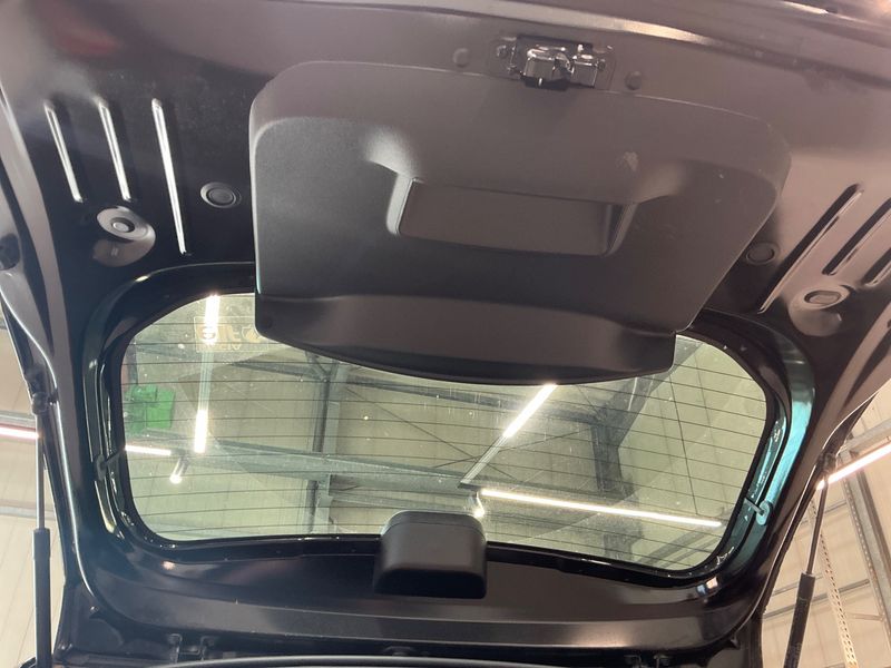 Dacia Duster 1.6 Basis 4x2 2013 – снимка 31