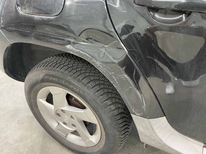 Dacia Duster 1.6 Basis 4x2 2013 – снимка 23