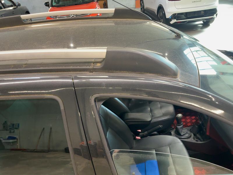 Dacia Duster 1.6 Basis 4x2 2013 – снимка 13