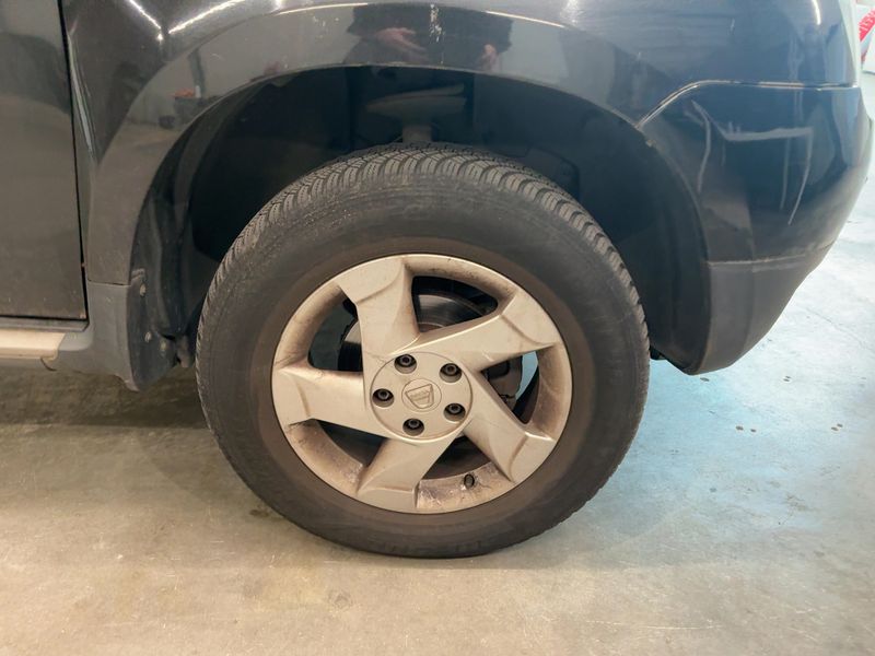 Dacia Duster 1.6 Basis 4x2 2013 – снимка 11