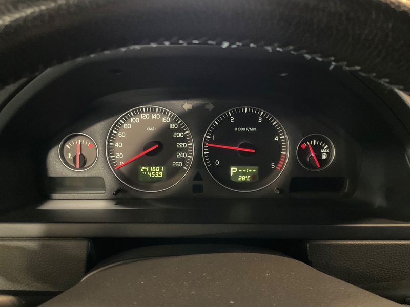 Volvo XC90 2.4 D5 Summum 2005 – снимка 18